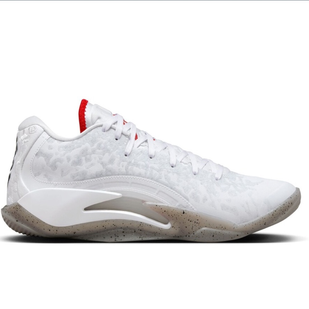 Men's Jordan Brand White Zion 3 Shoe